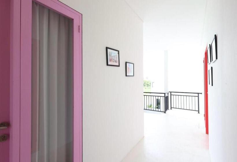 تختخواب و صبحانه Elias House In Gang Mango