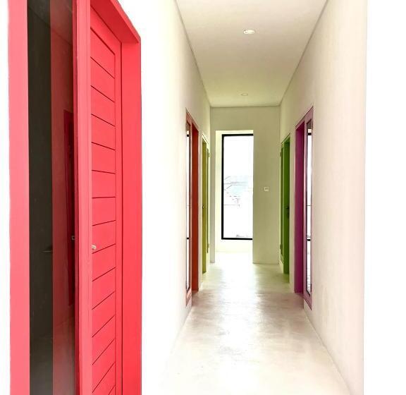 تختخواب و صبحانه Elias House In Gang Mango