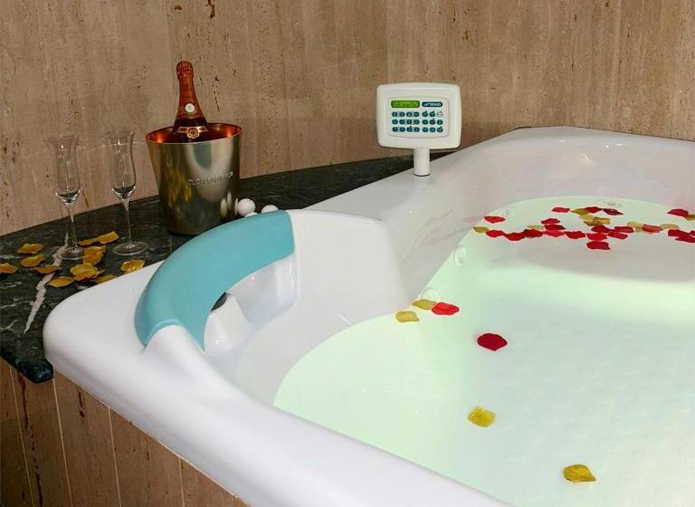 ベッドアンドブレックファースト Elimar Villa & Pool