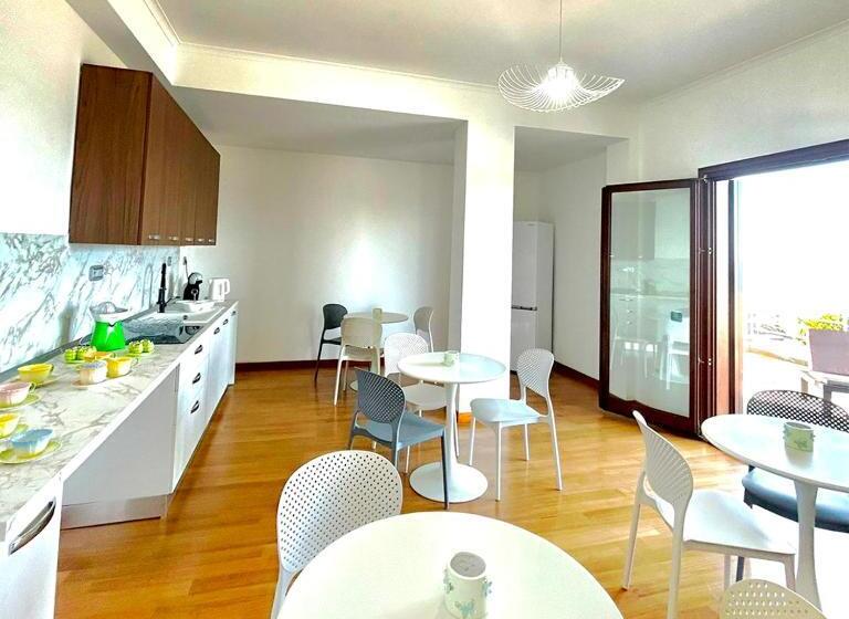 ベッドアンドブレックファースト Elimar Villa & Pool