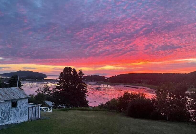 مبيت وإفطار Gite Du Bic