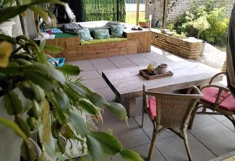 مبيت وإفطار La Ferme De Tart