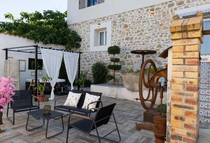 مبيت وإفطار Moulin Du Désir