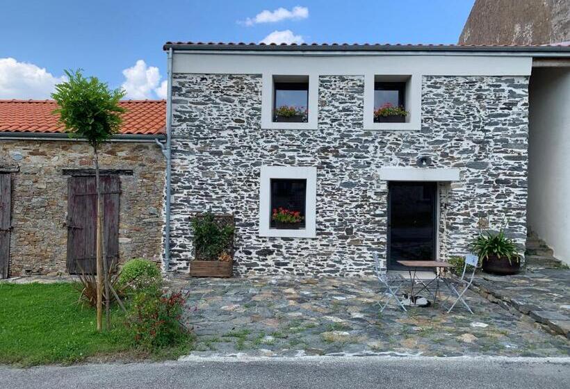 مبيت وإفطار Perne, Chambre D Hôtes à La Campagne