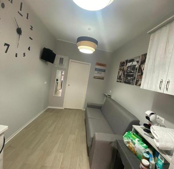 مبيت وإفطار Room V 1944