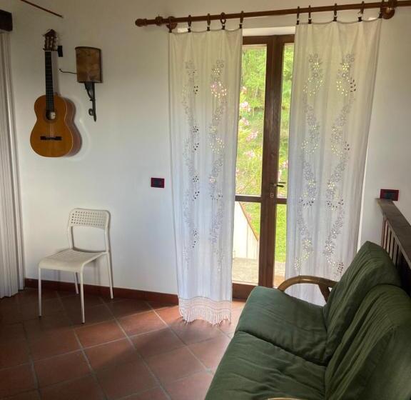 צימר Stanza Nel Bosco Alla Canova Di Biforco