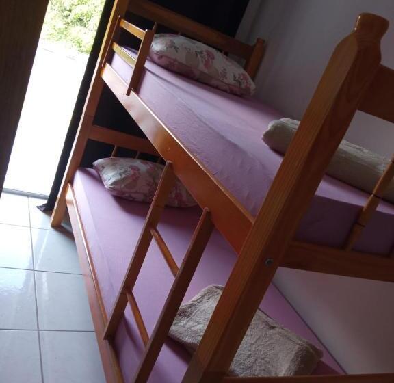 Hostel E Pousada Orquídea