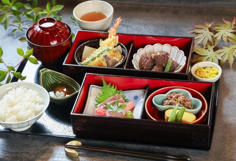 Hotel 4crowns Grand Bbqシルバープラン