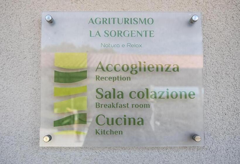בית מלון כפרי Agriturismo La Sorgente