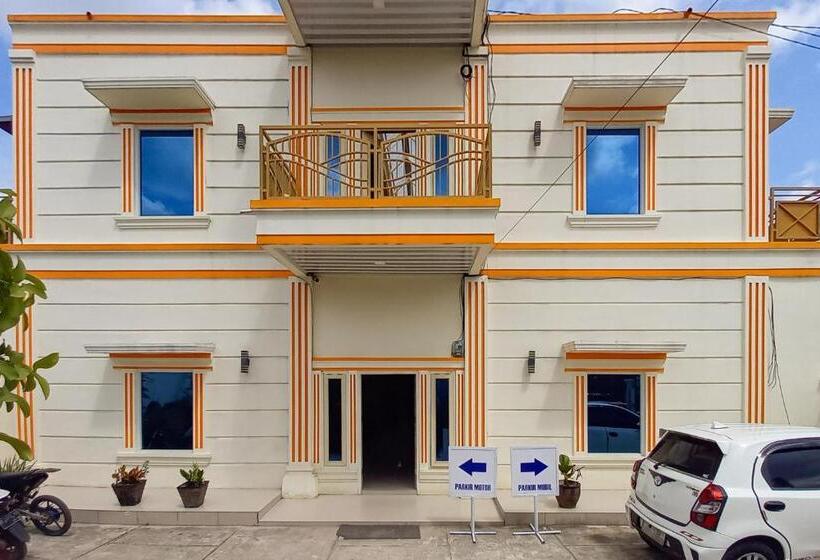 فندق Aroel Homestay Mitra Reddoorz