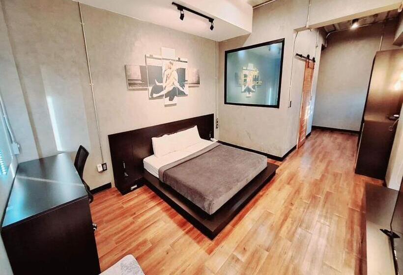 Отель Capital O 75512 Loft Residence  Suphanburi