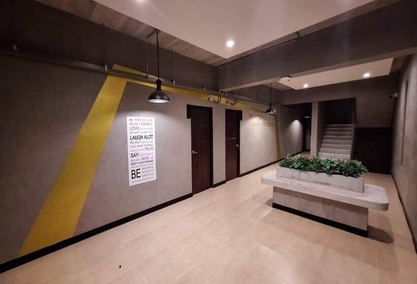 Отель Capital O 75512 Loft Residence  Suphanburi