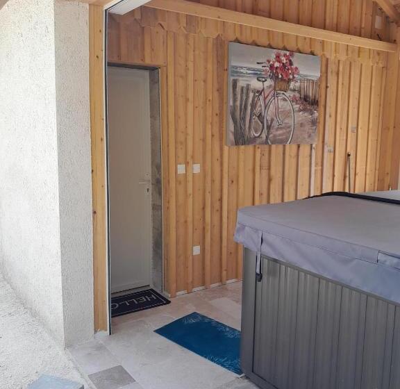 Отель Chambre Spa De La Truffière