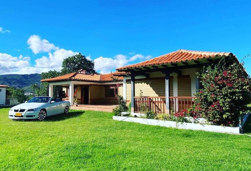 מלון כמוסות Casa Hotel La Primavera