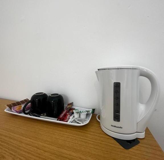 Капсульный Oтель Le Crescent Rooms, Room Stays