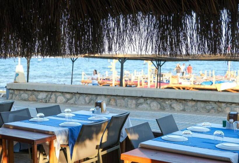 Отель Gargaron Beach