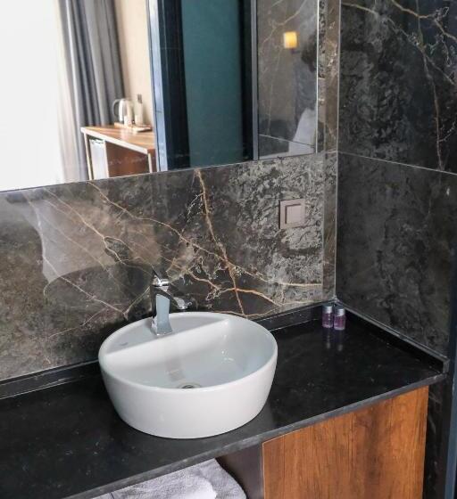 Отель Gargaron Beach