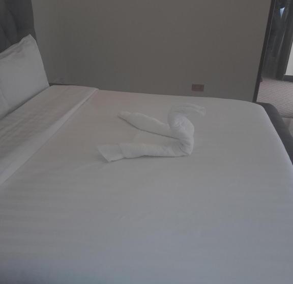 هتل Horizon Gardens