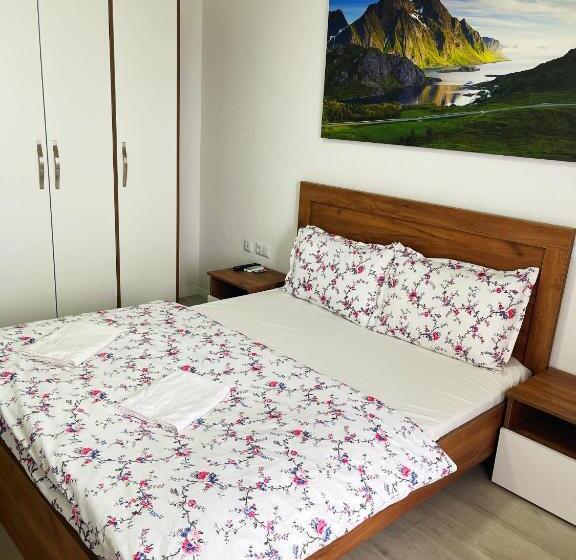 هتل Infinity Plaza