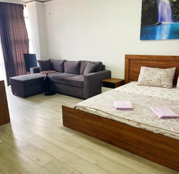 هتل Infinity Plaza