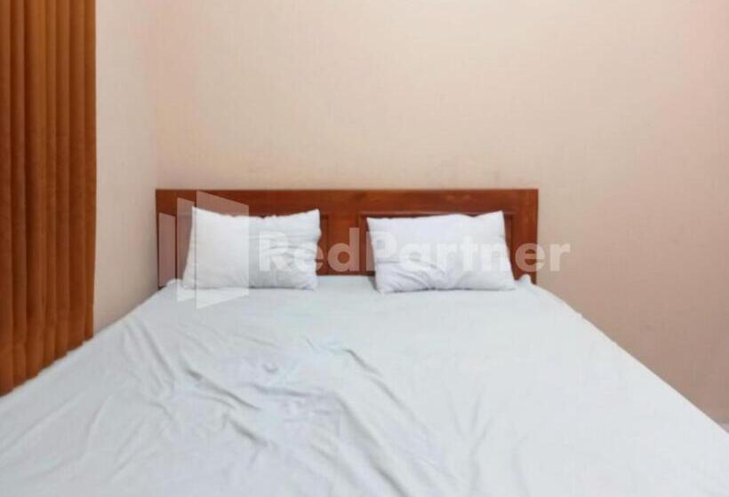 酒店 Isa Homestay Kudus Mitra Reddoorz