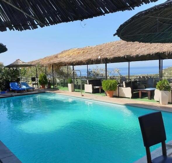 Отель Kavalieri