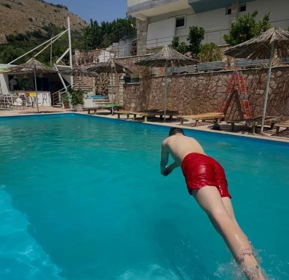 בית מלון כפרי Kavalieri