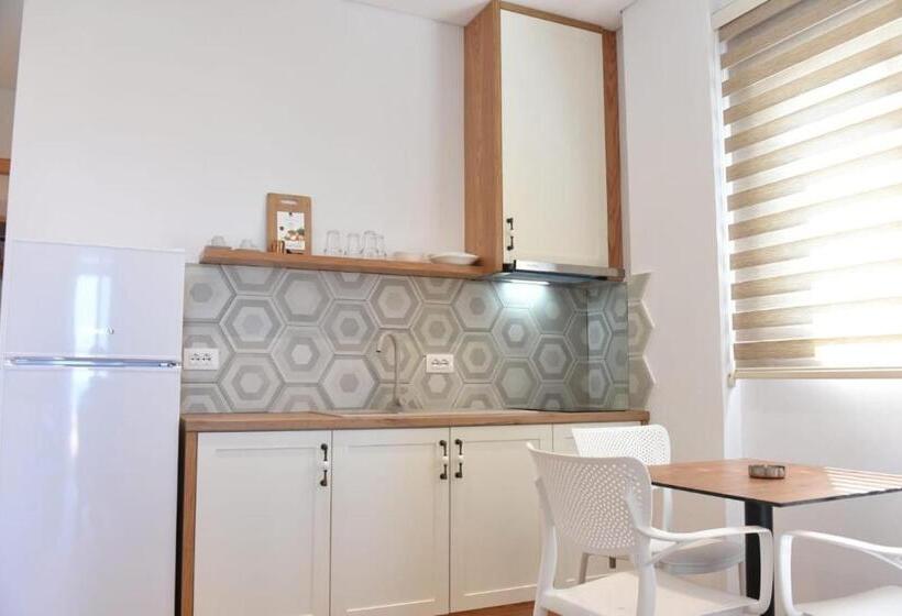هتل Meridian Suites