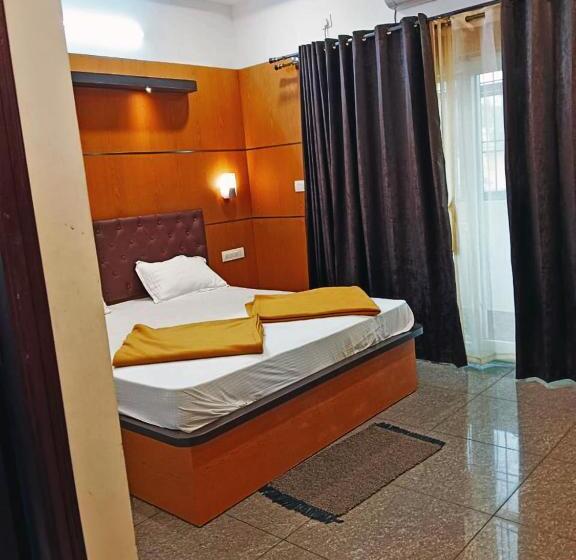 בית מלון כפרי Namma Kanasu Lodge