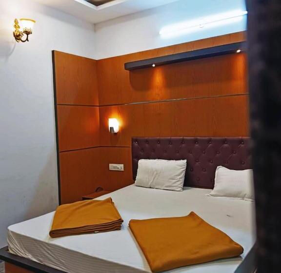 בית מלון כפרי Namma Kanasu Lodge