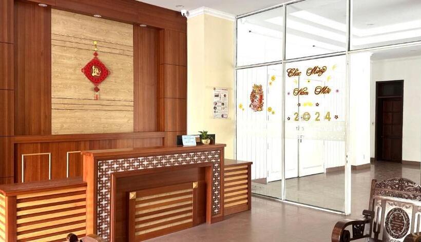 هتل Oyo 1246 Nha Khach Cuc Hau Can