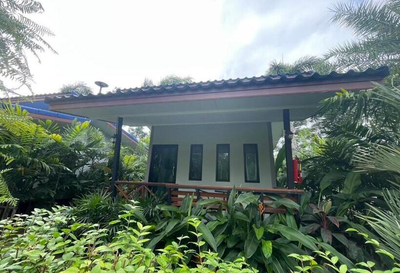 בית מלון כפרי Bannrai Tayai Cafe And Resort