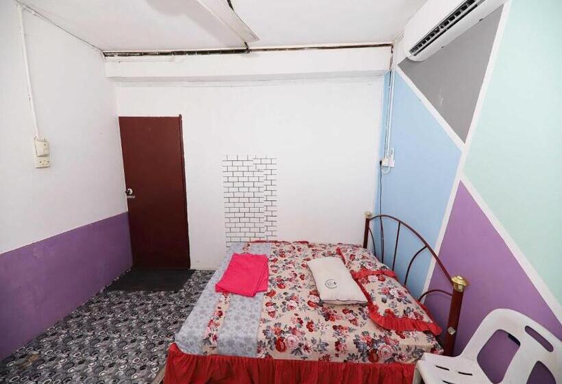 فندق Oyo 91005 My Gunung Budget