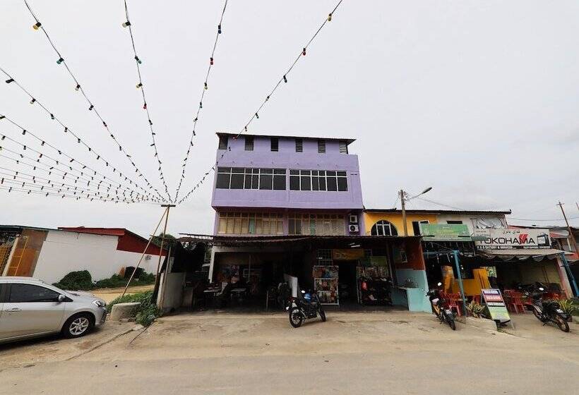 فندق Oyo 91005 My Gunung Budget