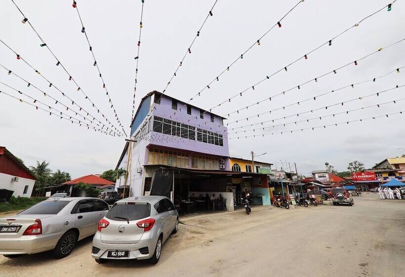 فندق Oyo 91005 My Gunung Budget