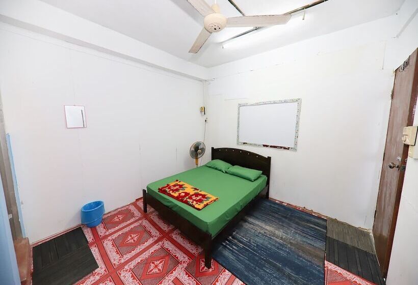 فندق Oyo 91005 My Gunung Budget