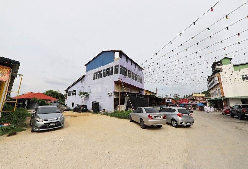 فندق Oyo 91005 My Gunung Budget