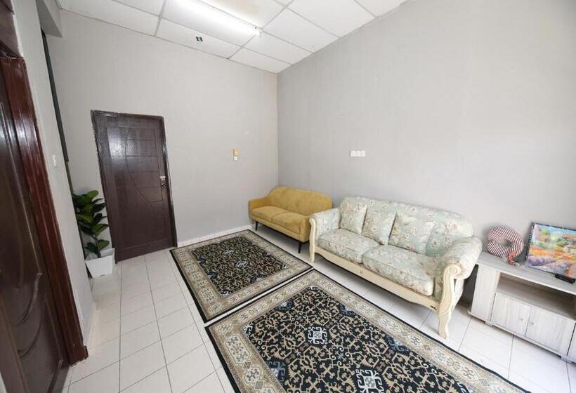 فندق Oyo 91011 Iman Homestay Gua Musang