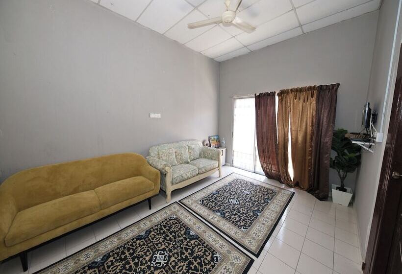 فندق Oyo 91011 Iman Homestay Gua Musang