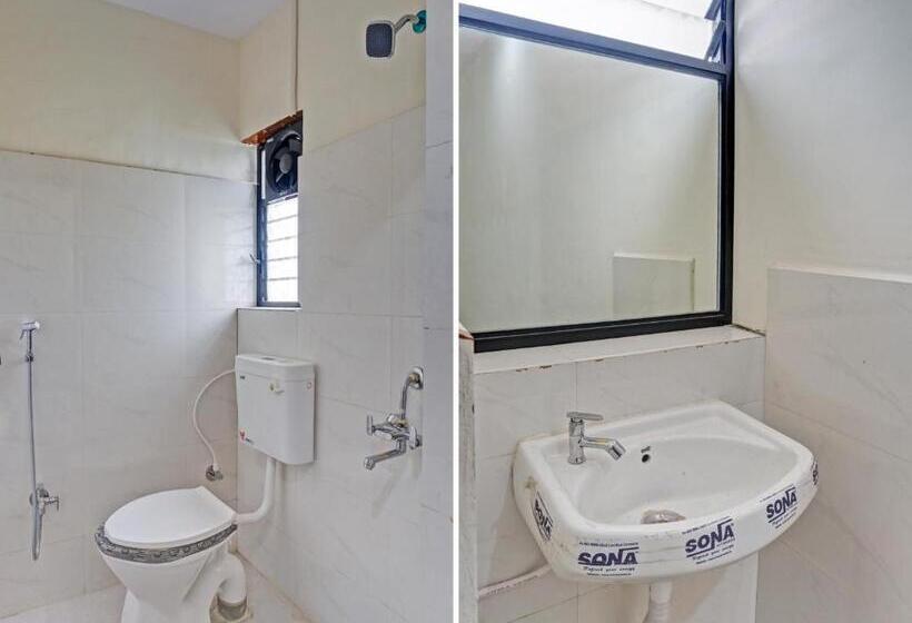 בית מלון כפרי Oyo Nutan Lodging