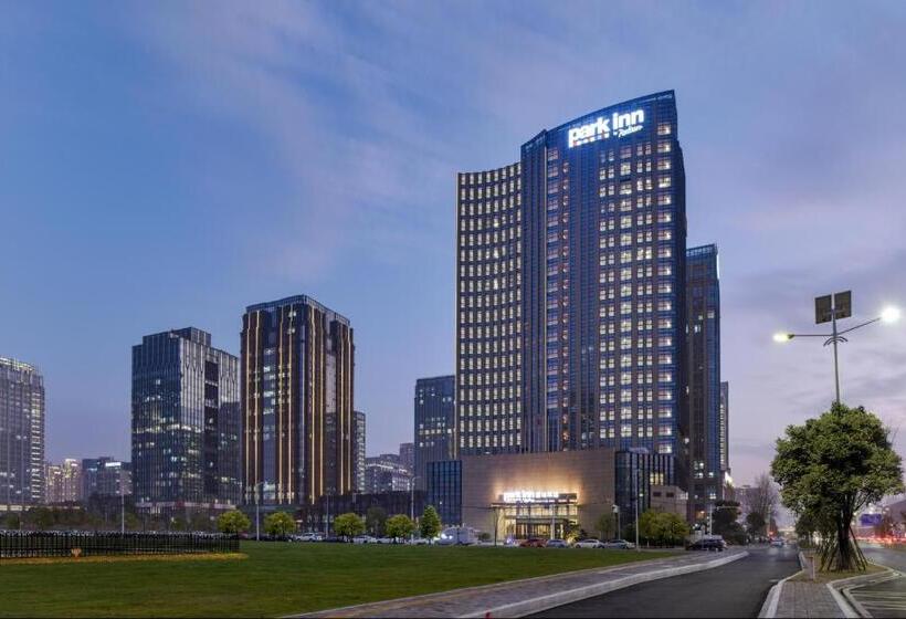 فندق Park Inn By Radisson, Nanchang Honggutan Wanda Plaza Twin Towers