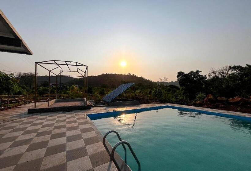 فندق Red Soil Farm Agro Tourism