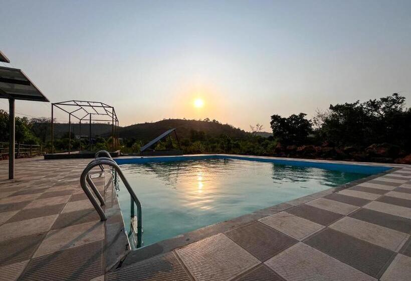 فندق Red Soil Farm Agro Tourism