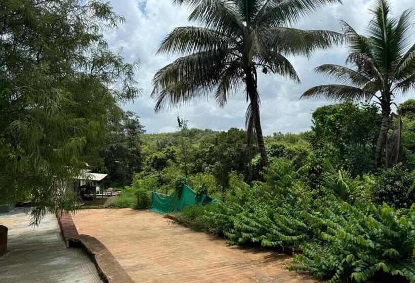 בית מלון כפרי Shalini Palace