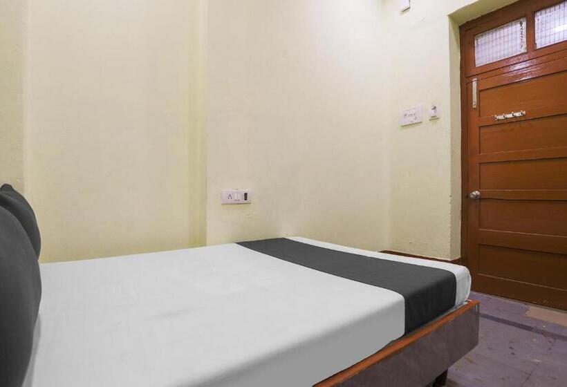 בית מלון כפרי Spot On Hyderabad Sr Continental