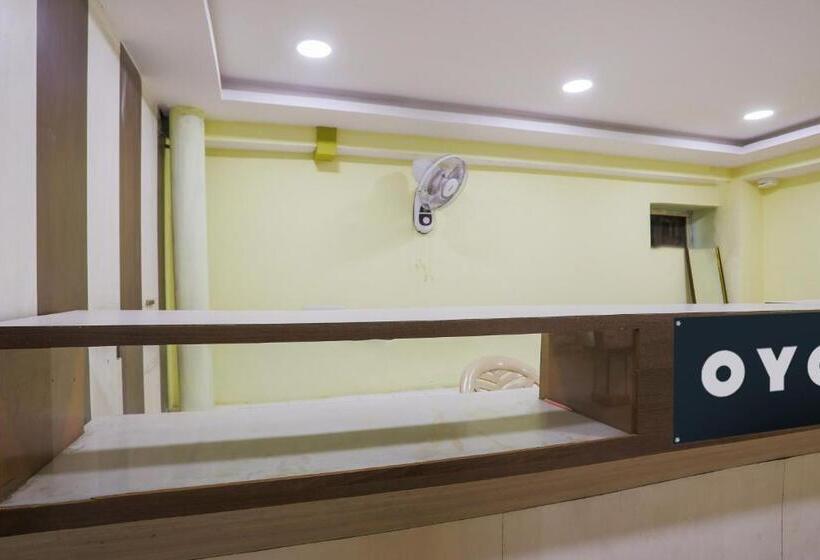 בית מלון כפרי Spot On Hyderabad Sr Continental