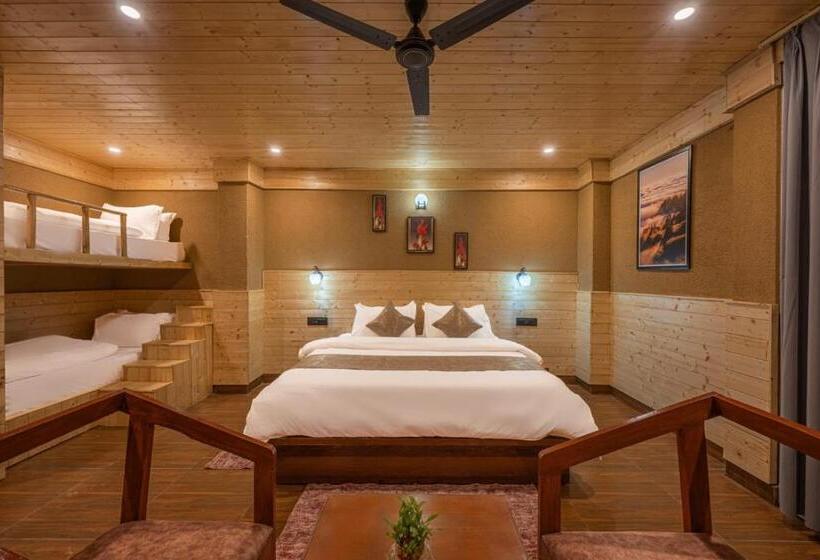 فندق The Green Trails Kufri I Family Accomodation I Valley & Mountain View I By Exotic Stays