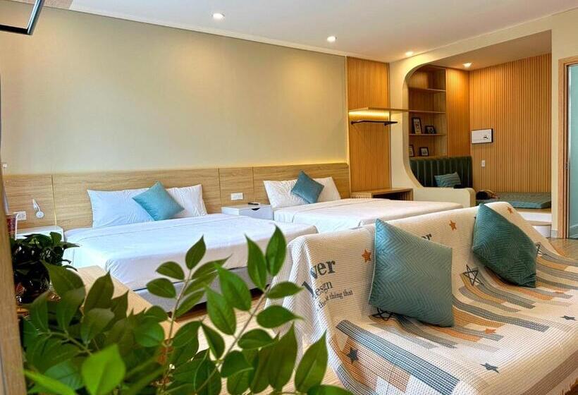 هتل The Sol Homestay