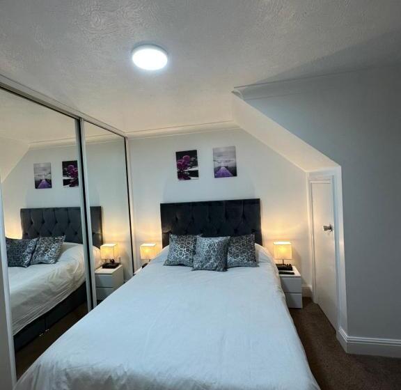 ホテル The Velour