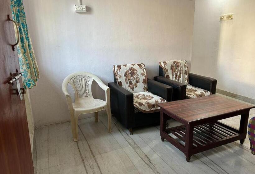 בית מלון כפרי Vasavi Nivas